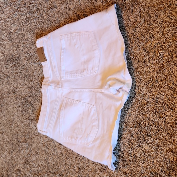 American Eagle Super Stretch Curvy Hi-Rise Shortie - Picture 4 of 8